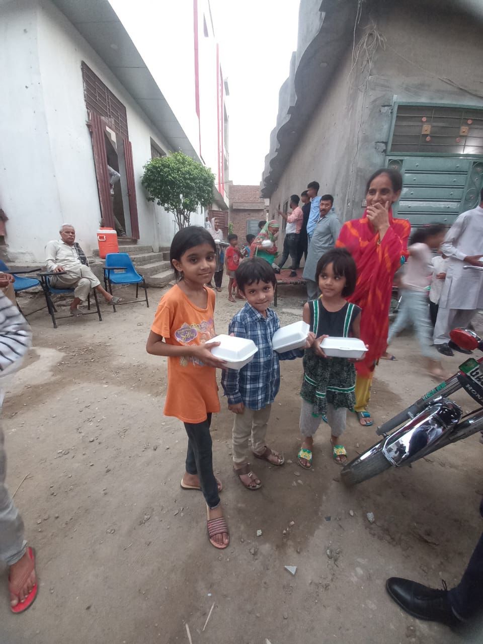 Kids with Food